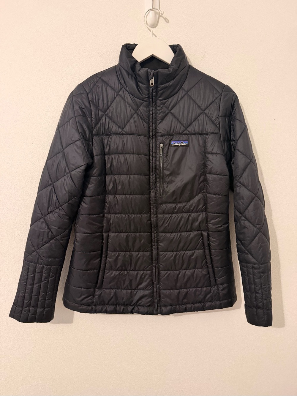 Patagonia Women's Puffer Jacket Zip Black Size Medium M *